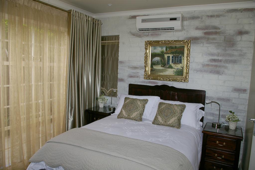 Anne'S Place Почефструм Номер фото